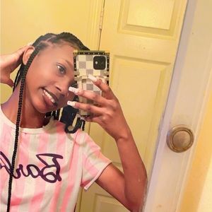 Meet your Posher, Jasmine